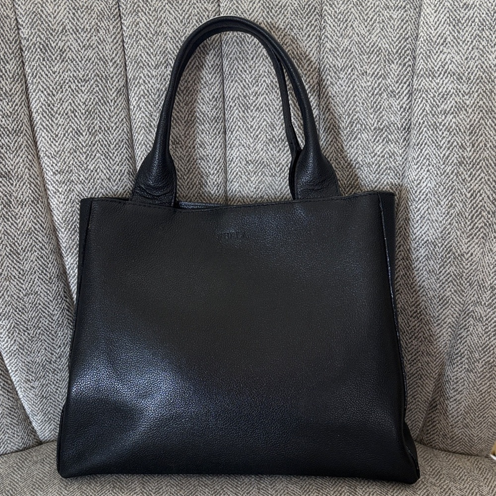 Furla Black Leather Purse - Picture 2 of 16